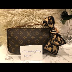 Auth LV mono pochette accessories